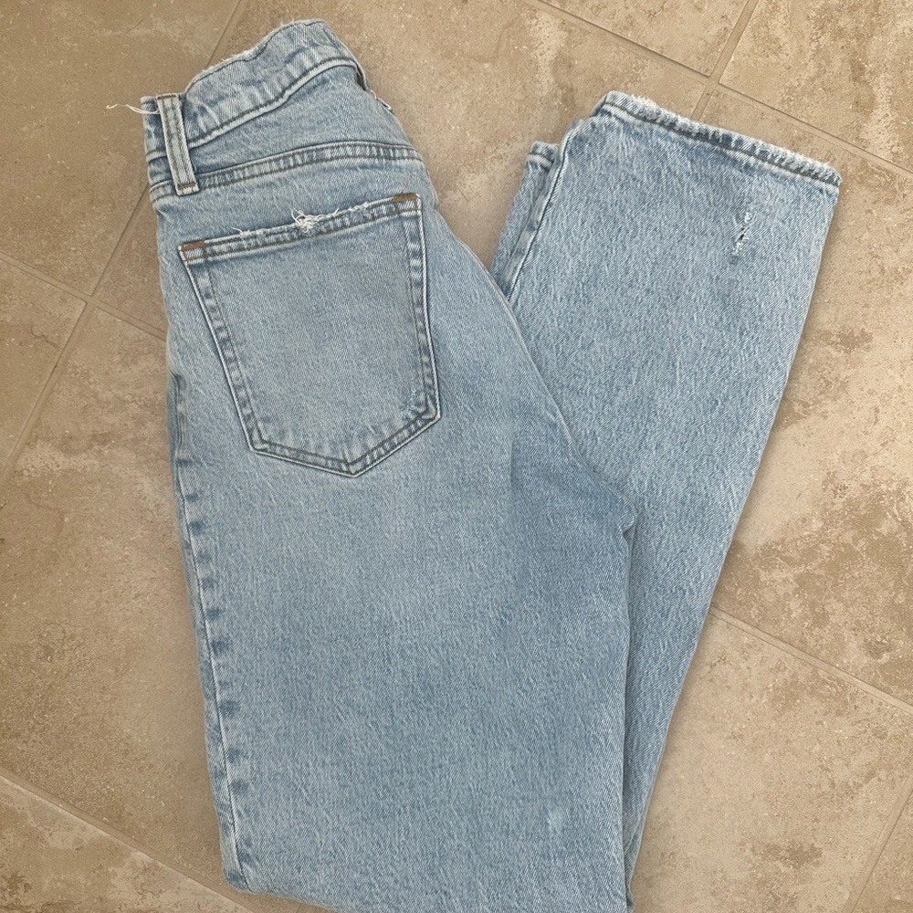 Abercrombie 90’s Straight Ultra High-Rise Jeans